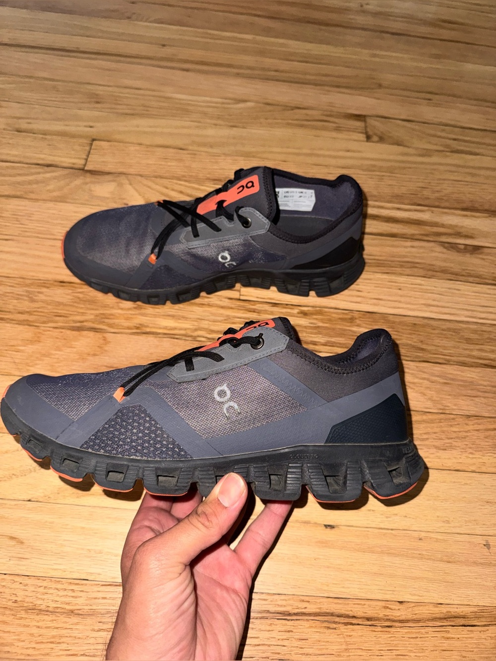 On Cloud Shoes Men 9.5
